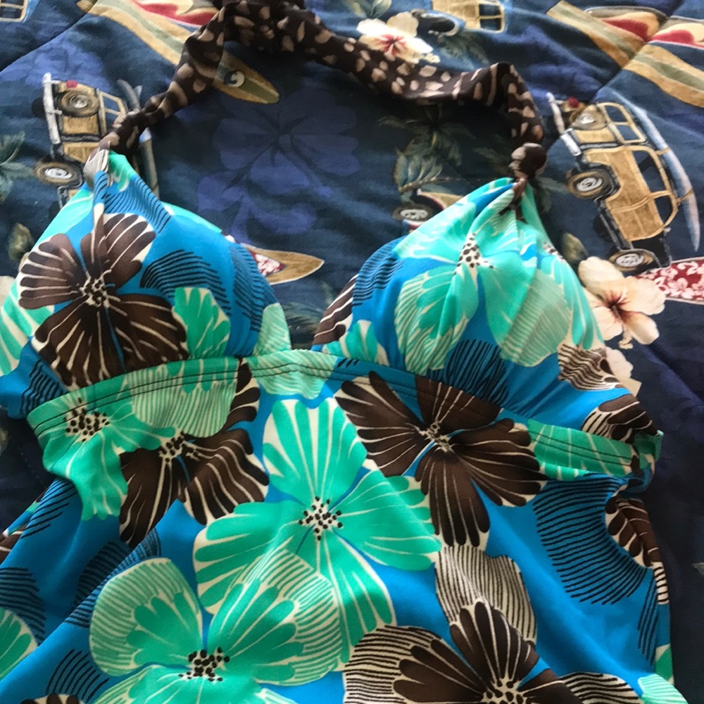 Leilani  2 piece bathing suit size 6